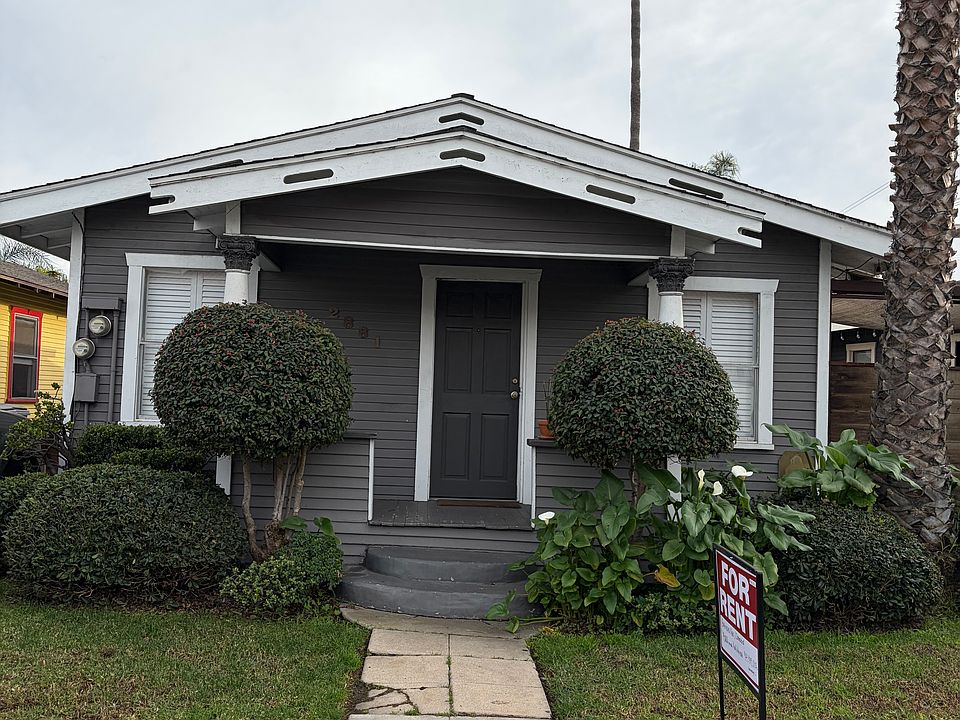 1st image of 2881 Adams Ave
