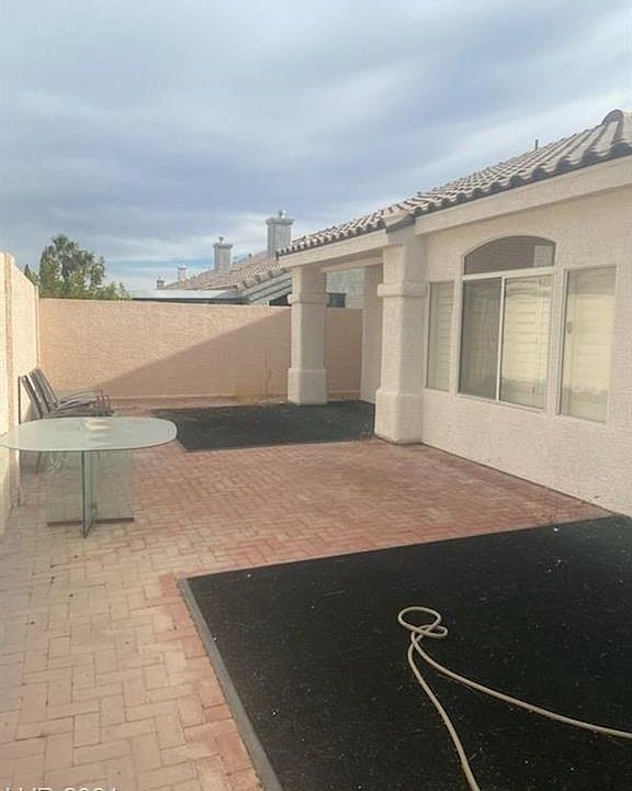 2nd image of 9742 Canyon Walk Ave