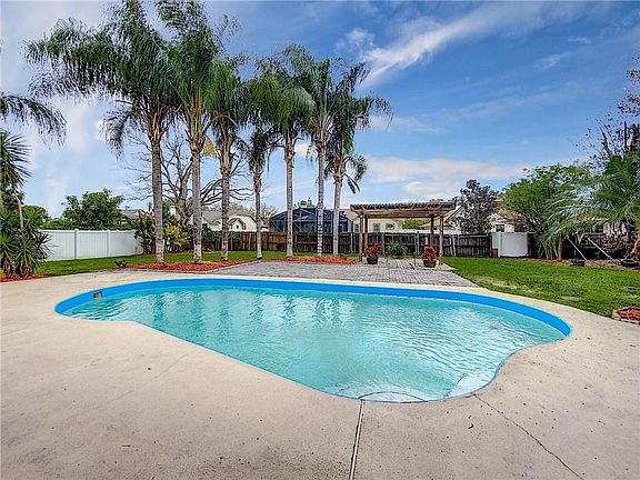 3rd image of 9022 Palos Verde Dr