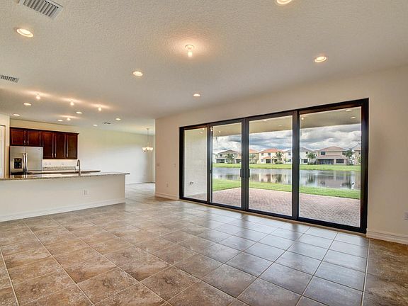 4th image of 8071 Ironstone Dr