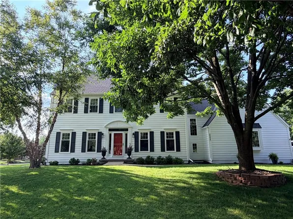 3552 W 129th Ter, Leawood, KS 66209