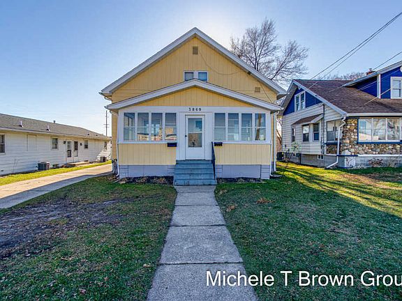 2nd image of 3860 Oakes St SW