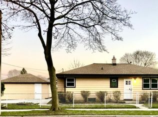 5880 N 77th St, Milwaukee, WI 53218