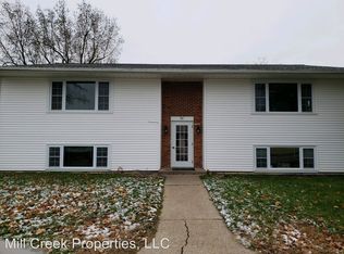 501 E Park St APT 4, Morrison, IL