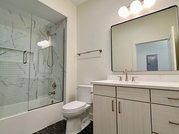 3rd image of 1810 Sils Ave Unit 204