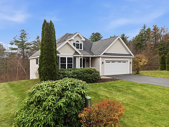 2nd image of 10 Dewberry Lane