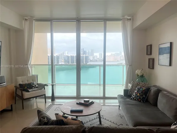 3330 NE 190th St, Miami, FL