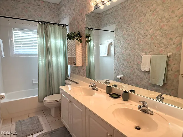 11081 Lakeland Cir — Photo 14