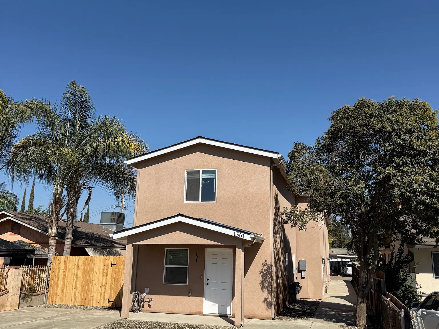 1561 E Marion Way Dinuba, CA 93618 - 102 — Photo 2