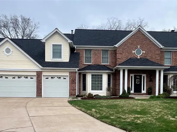 4900 Karington Place Ct, Saint Louis, MO 63129