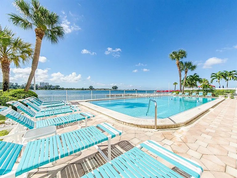 675 S Gulfview Blvd #902 — Photo 43