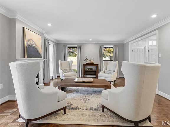 5th image of 50 Lake Forest Dr