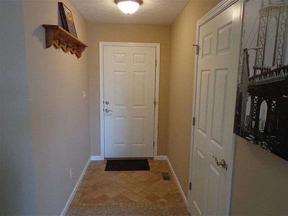 4th image of 5084 S Lost St