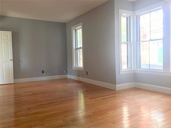 3rd image of 352-358 Carpenter St #7