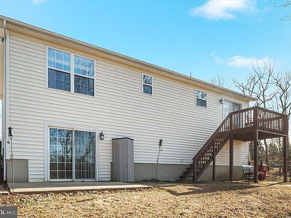 4th image of 72 Tranquility Ave