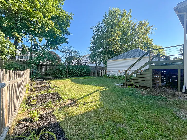 22 Crescent Ave — Photo 83