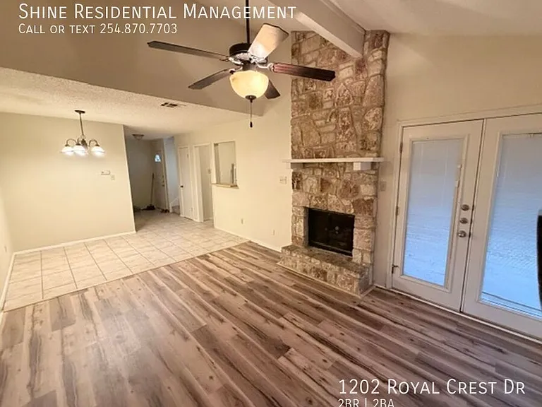 1202 Royal Crest Dr — Photo 6