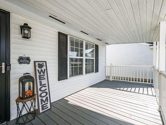 2nd image of 1468 Pineland Ct