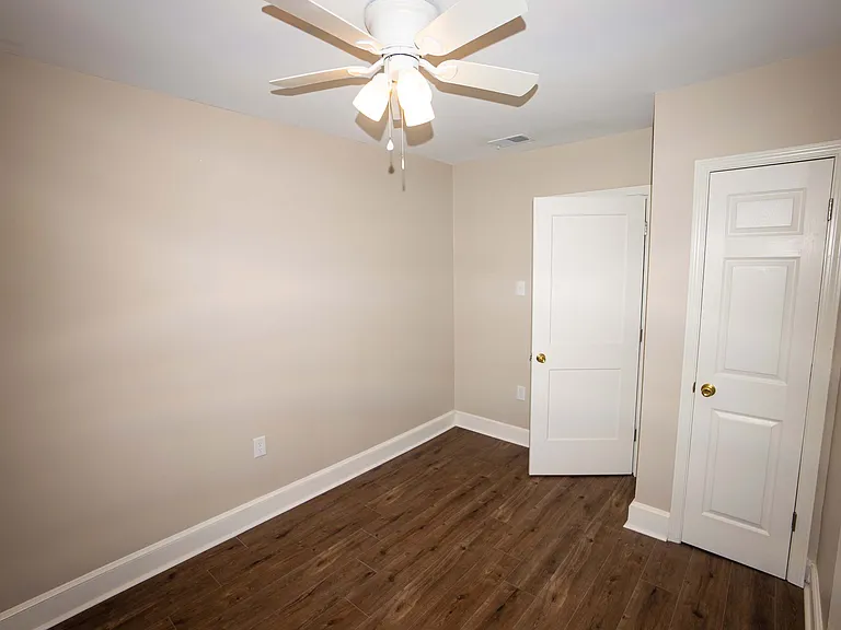 Bedroom #1