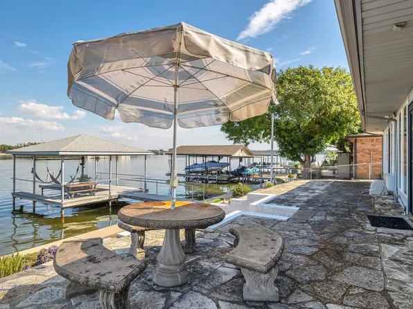 610 Panama Ct, Granbury, TX 76048