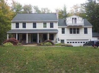 93 Edgewater Dr, Barrington, NH 03825