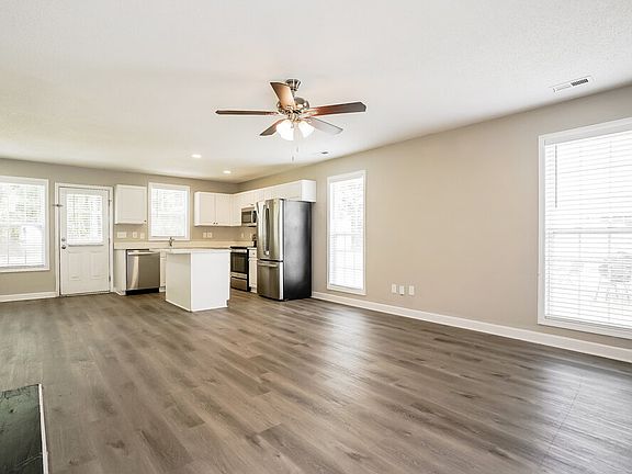 3rd image of 5644 Tealbrook Dr