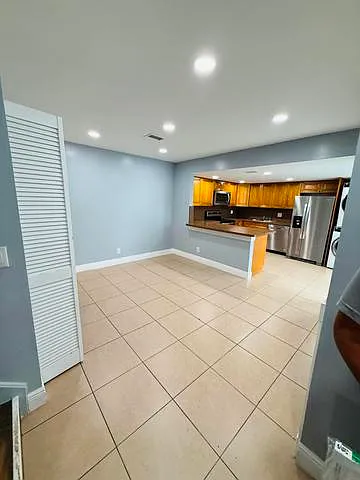 12134 Regal Ct E