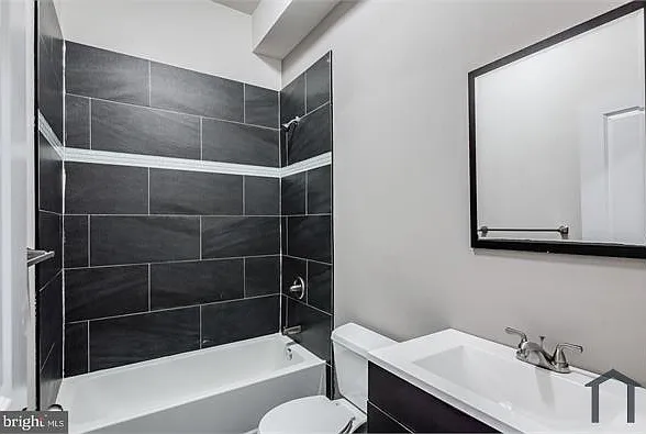 1509 W Girard Ave #5 — Photo 8