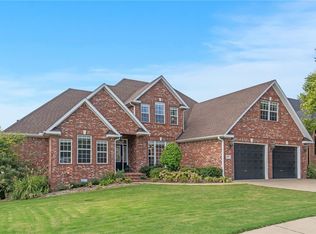 4006 NE Cadbury Ave, Bentonville, AR 72712