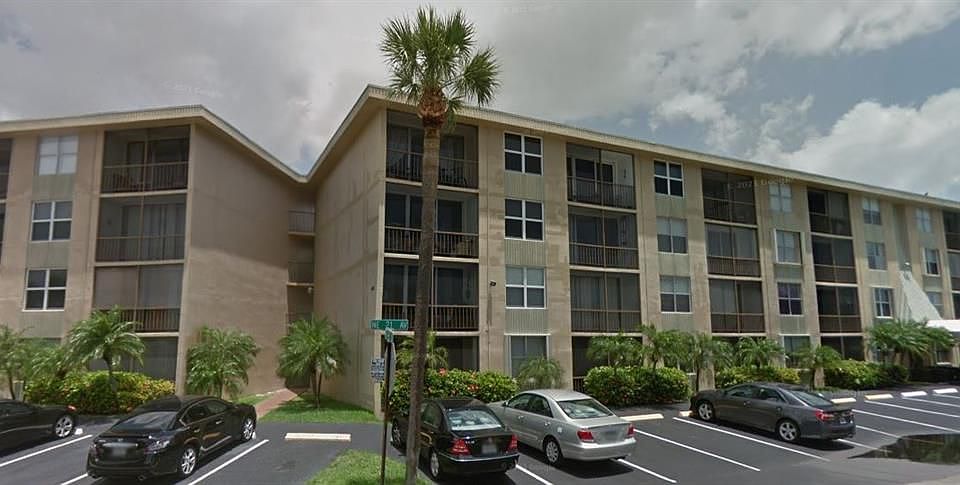 1st image of 4501 NE 21st Ave APT 110