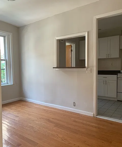226 Thompson St #3 — Photo 2