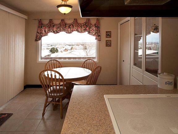3rd image of 2738 Fern Dr