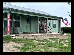 28322 Nickel Ave, Macon, MO 63552