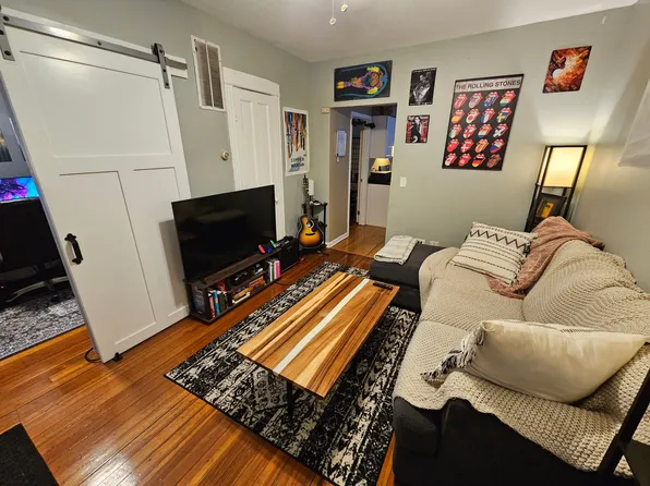 2240 W Palmer St #2R, Chicago, IL 60647