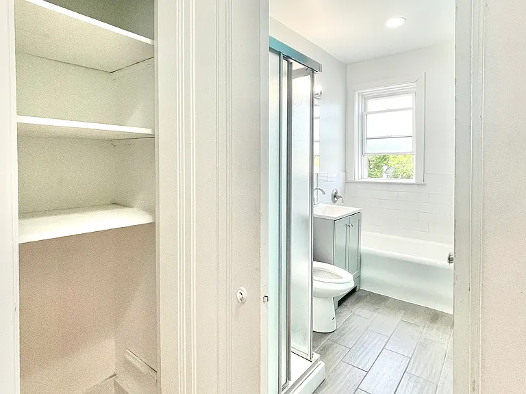 2081 W Lunt Ave #K3 — Photo 10