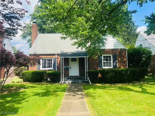 2016 Spring Ave NE, Canton, OH 44714