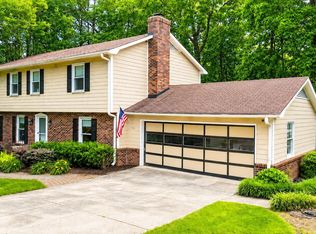 264 Heathwood Dr, Spartanburg, SC 29307