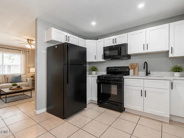 4423 N 23rd Ave #B — Photo 7