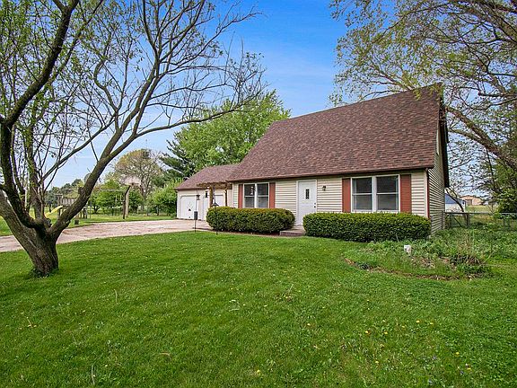 3rd image of 16751 Stoney Lane Dr