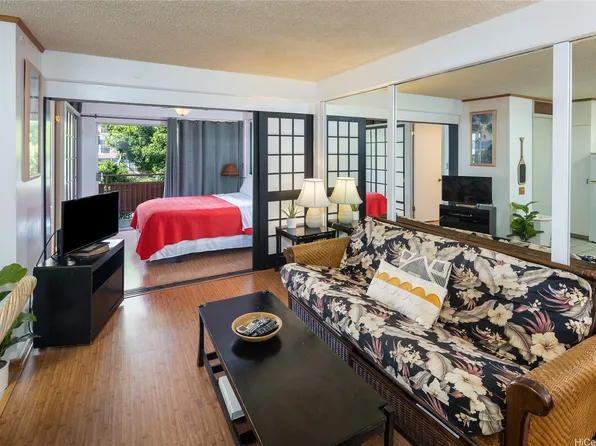 417 Nohonani St APT 503, Honolulu, HI 96815