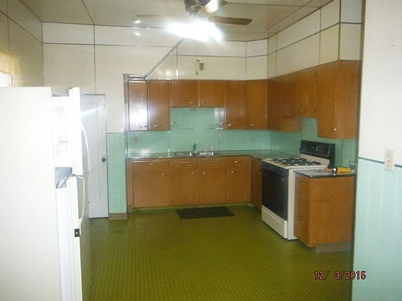 5th image of 609 Joliet St