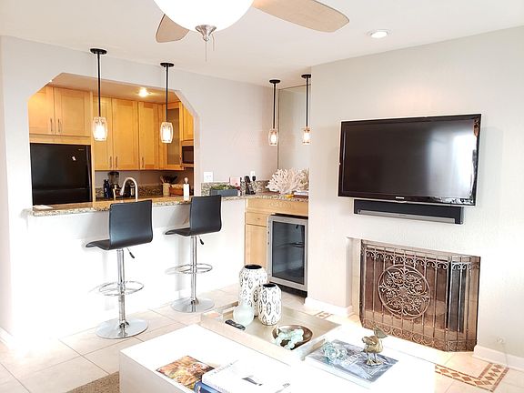 4th image of 303 Coast Blvd Unit 14