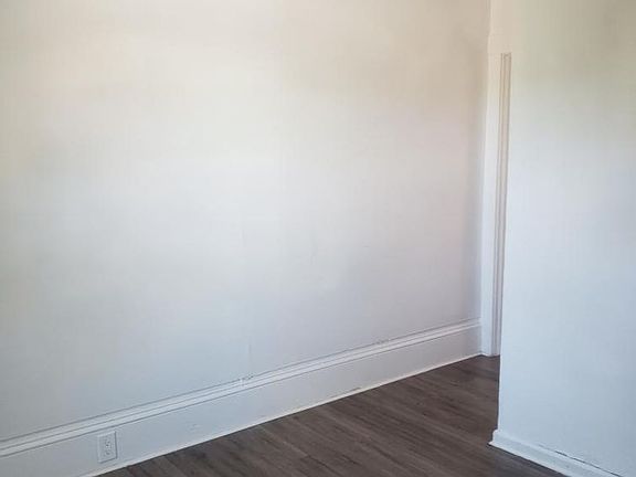 2nd image of 532 Magnolia Ave #2