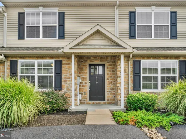 849 Gregs Dr, Harrisburg, PA 17111
