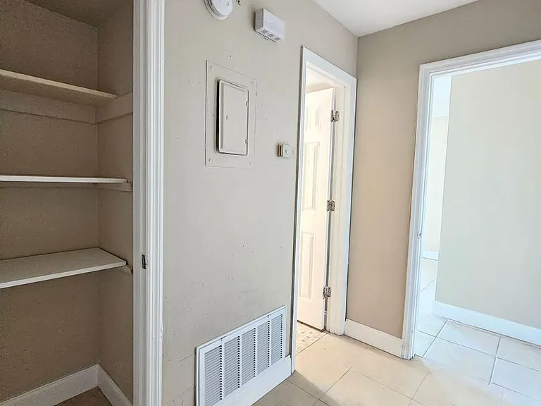 7602 W Powhatan Ave — Photo 5