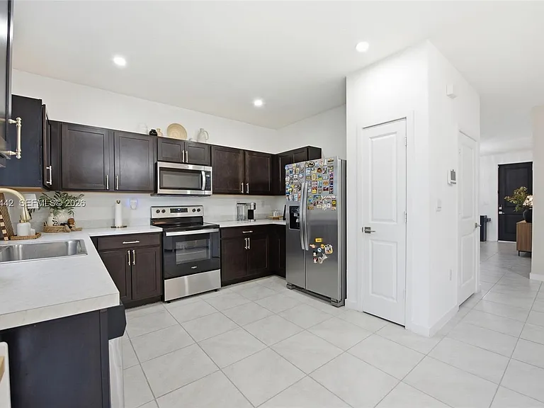 1774 SE 9th Ave #1774 — Photo 16