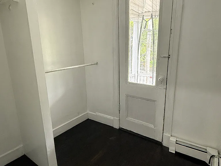 185 Saint Pauls Ave #2 — Photo 5