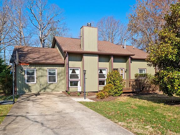 5th image of 265 Falling Rock Dr