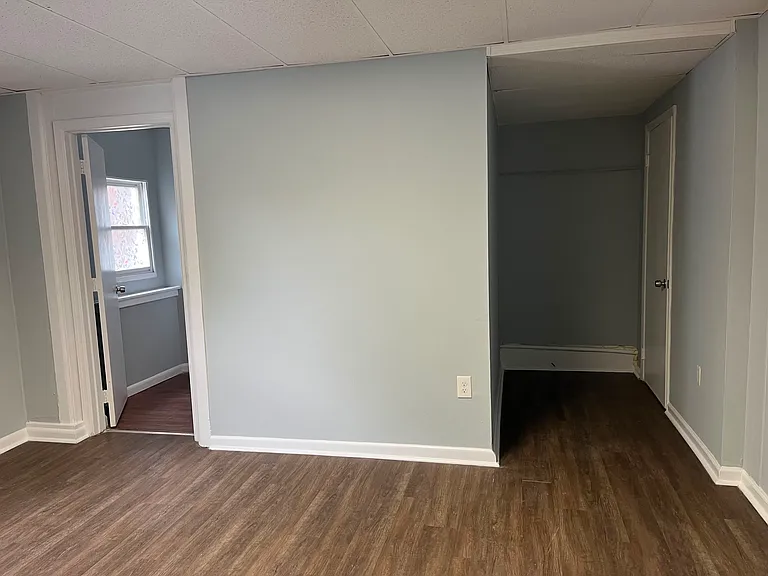582 S Main St #2 — Photo 4