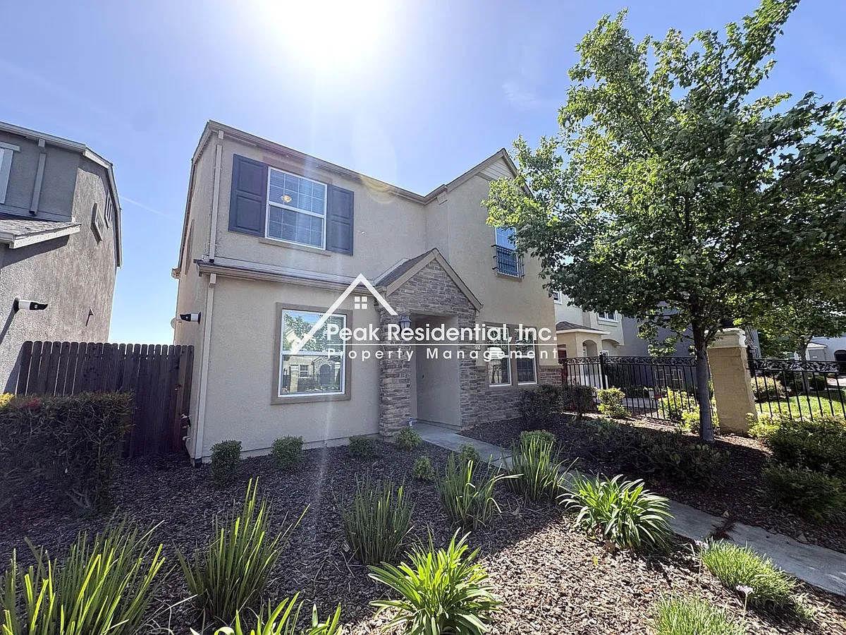 Building Photo - 8215 Winterhead Ln